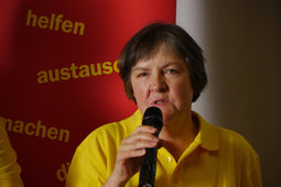 Frau Petra Schlegel,  Blaues Kreuz