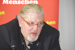 Herr Ludwig Engels (1. Vors. Landesverbandes Freundeskreise e.V. in KA)